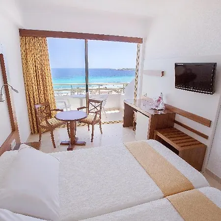 Biniamar Hotel 3*